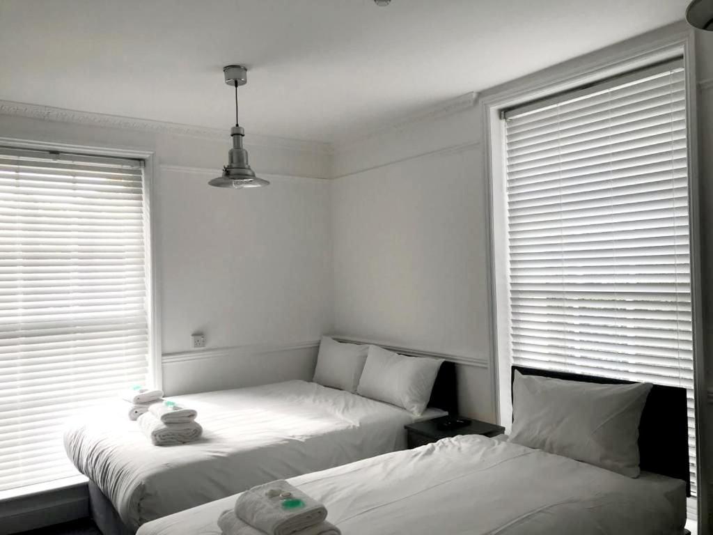 Nysdill Hotel Norwich Bagian luar foto